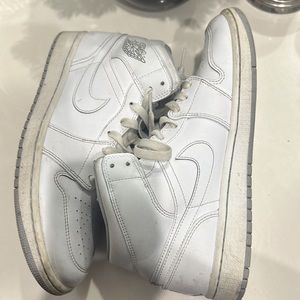 Air Jordan 1 mid
